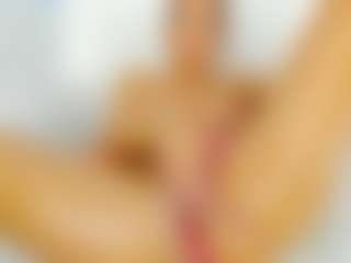Danielaaida's Live Sex Cam Show
