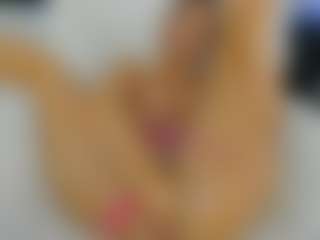 Danielaaida's Live Sex Cam Show