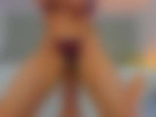 Live cam show with Danielaaida - Thin on intimatelivegirls.com