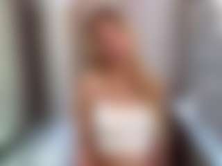 Live cam show with JeanneNostro - Blonde Hair on Latina Girls