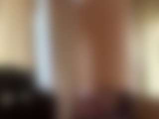 Julia's Live Sex Cam Show