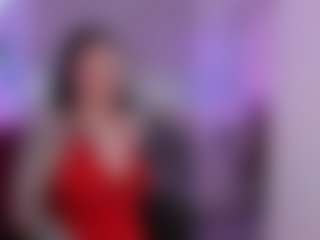 LisaSin MILF webcam performer live streaming