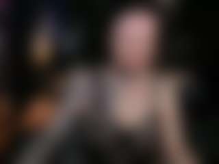 Live cam show with LisaSin - Big Ass MILF on hrnylive.com