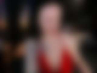 Live cam show with LisaSin - Erotic Dance on Adult Interactions