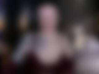 Live cam show with LisaSin - New Big Tits on Camsoda