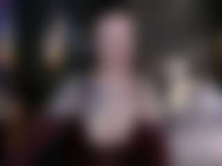 Live cam show with LisaSin - New Tattoos on Cam Slut