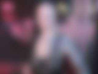 LisaSin MILF webcam performer live streaming