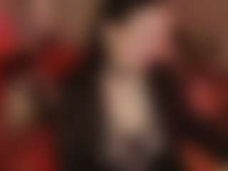 Live cam show with LisaSin - Flashing on Uber Horny