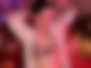 Live cam show with LisaSin - Teasing on Instabang