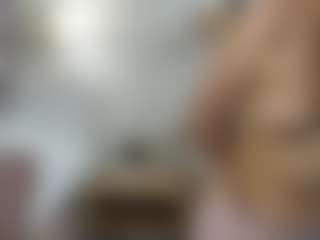 Live cam show with MadelineBerkhalter - Brown Hair Teen (18+) on Camsoda