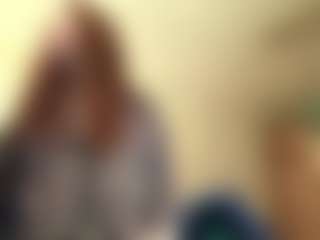 Live cam show with MaxineBrondyke - Teasing on Mixed Magazine Live
