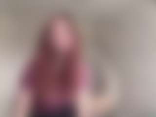 Live cam show with MaxineBrondyke - Sweet on TottyGirls