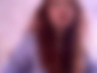 Live cam show with MaxineBrondyke - Booty on TeamSkeetLive
