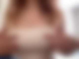 Live cam show with MaxineBrondyke - 420 on Dolls Live