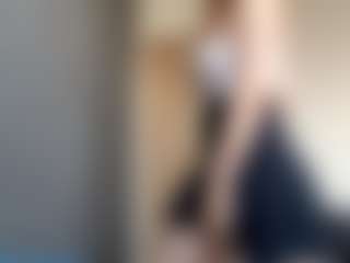 Live cam show with MaxineBrondyke - Sensual on Mixed Magazine Live