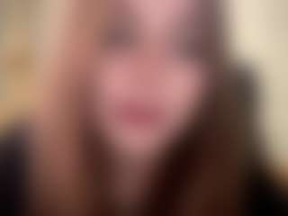 RoseliaEchols's Live Sex Cam Show