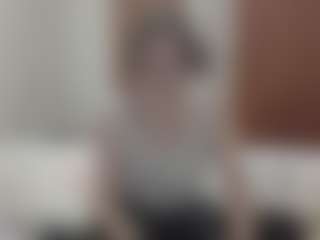 Live cam show with Emily - New Teen (18+) on Camsoda Late Night