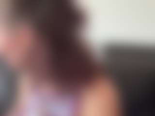 Live cam show with YahairaRevelo - New Squirt on SquirtSoMuch