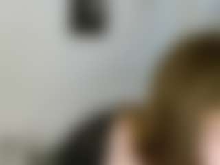 anastasia122's Live Sex Cam Show