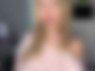 Live cam show with MyTrombetta - Petite on galaxygirlnitro.com