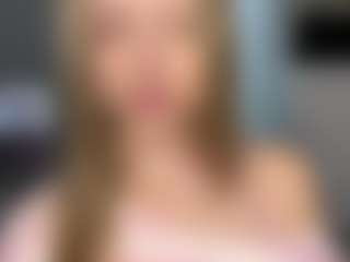 Live cam show with MyTrombetta - Skinny on Cam Slut