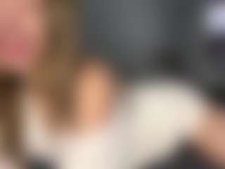 Live cam show with MyTrombetta - Petite on madthumbs