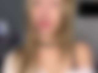 Live cam show with MyTrombetta - Blonde Hair on friskycurves.com