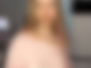Live cam show with MyTrombetta - Blue Eyes on Camsoda