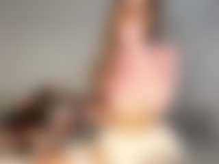 Live cam show with MyTrombetta - Normal on StripNow