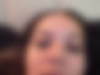 Live cam show with phatpussyredbone - Beauty on CamwithHer