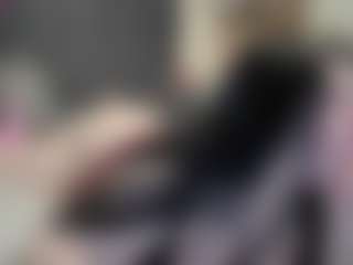Ravenrosee's Live Sex Cam Show