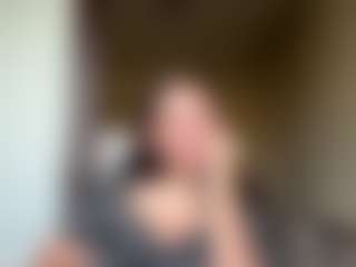 RoxyFragmin's Live Sex Cam Show
