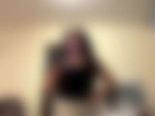 RoxyFragmin MILF webcam performer live streaming