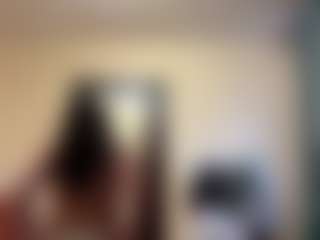 RoxyFragmin MILF webcam performer live streaming