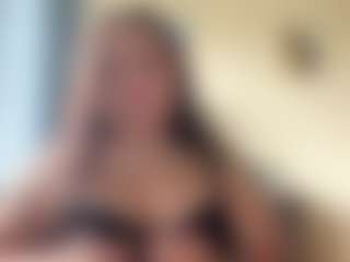 Live cam show with RoxyFragmin - Public Mature on Camsoda