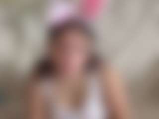 RoxyFragmin MILF webcam performer live streaming