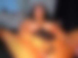 Big_boobs_lau