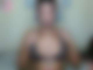 AlanaBest79's Live Sex Cam Show