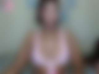 AlanaBest79's Live Sex Cam Show