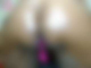 AlanaBest79's Live Sex Cam Show