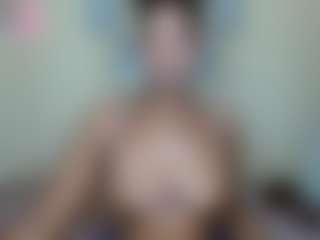 AlanaBest79's Live Sex Cam Show
