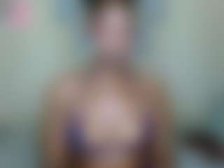 AlanaBest79's Live Sex Cam Show