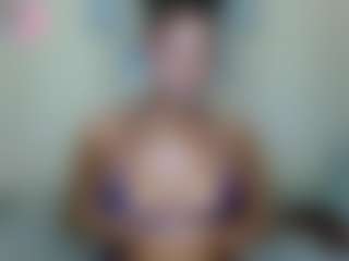 AlanaBest79's Live Sex Cam Show