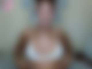 Live cam show with AlanaBest79 - Delicious on Camsoda