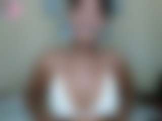AlanaBest79's Live Sex Cam Show