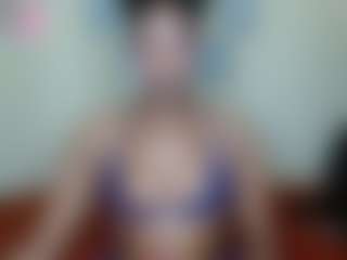 AlanaBest79's Live Sex Cam Show