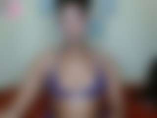 AlanaBest79's Live Sex Cam Show