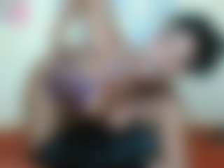 AlanaBest79's Live Sex Cam Show