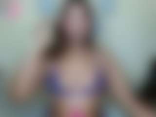 AlanaBest79's Live Sex Cam Show