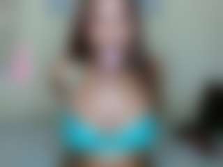AlanaBest79's Live Sex Cam Show